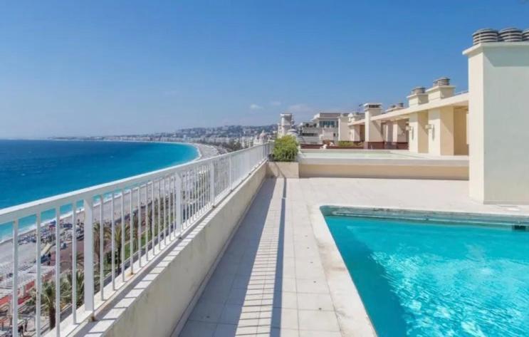 Le Royal, Spacious Seaside Apartment Rooftop And Pool Nice Dış mekan fotoğraf